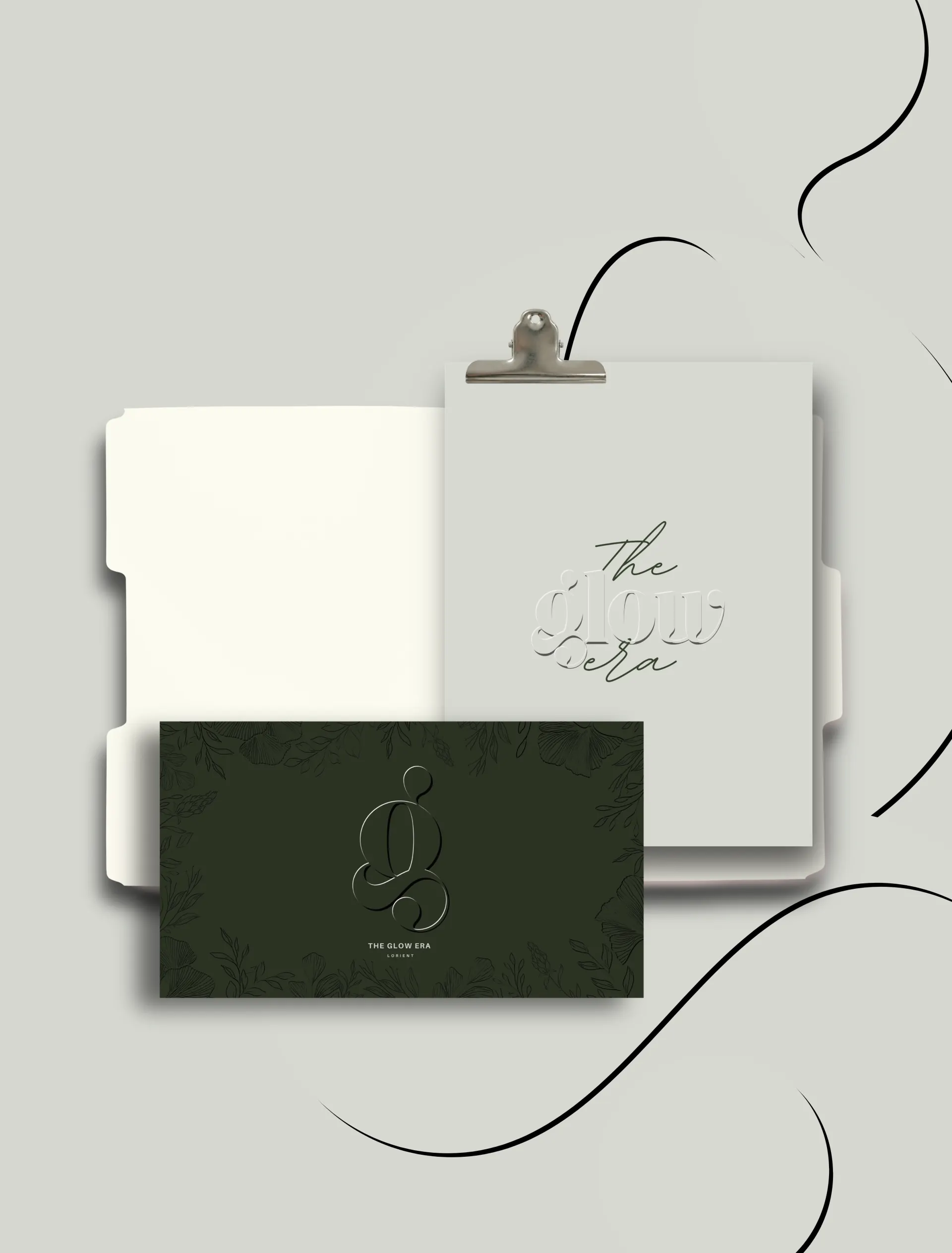 Créer une identité, c'est révéler une énergie.

Des lignes rondes et singulières, avec un "G" pensé pour se suffire à lui-même, comme une évidence.

Une identité à la fois puissante et délicate, qui célèbre la capacité des femmes à briller.

Que pensez-vous de cette identité visuelle ?